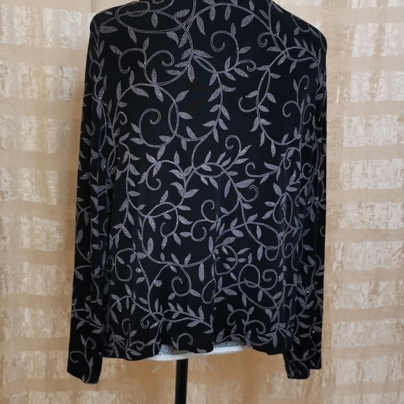 Black and gold jacket - Picture 7 of 9